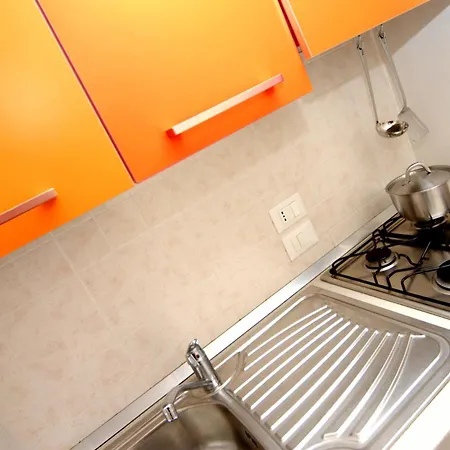 아파트 Comfortable Flat For 4 Guests By The 비비오네