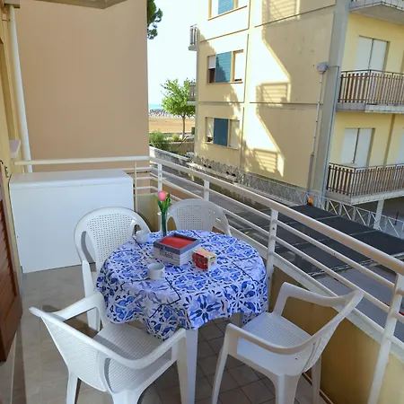 Comfortable Flat For 4 Guests By The * Bibione