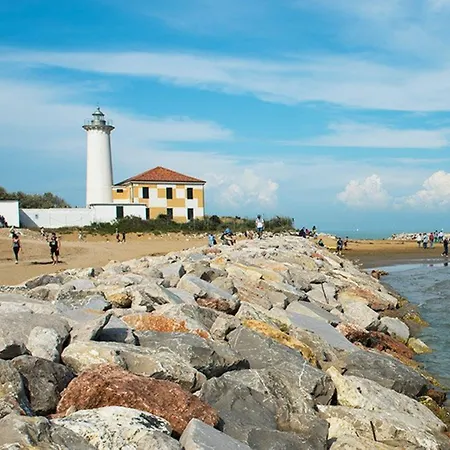 Comfortable Flat For 4 Guests By The Appartamento Bibione