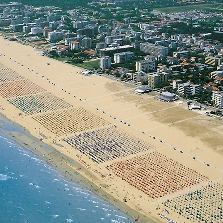 Comfortable Flat For 4 Guests By The * Bibione